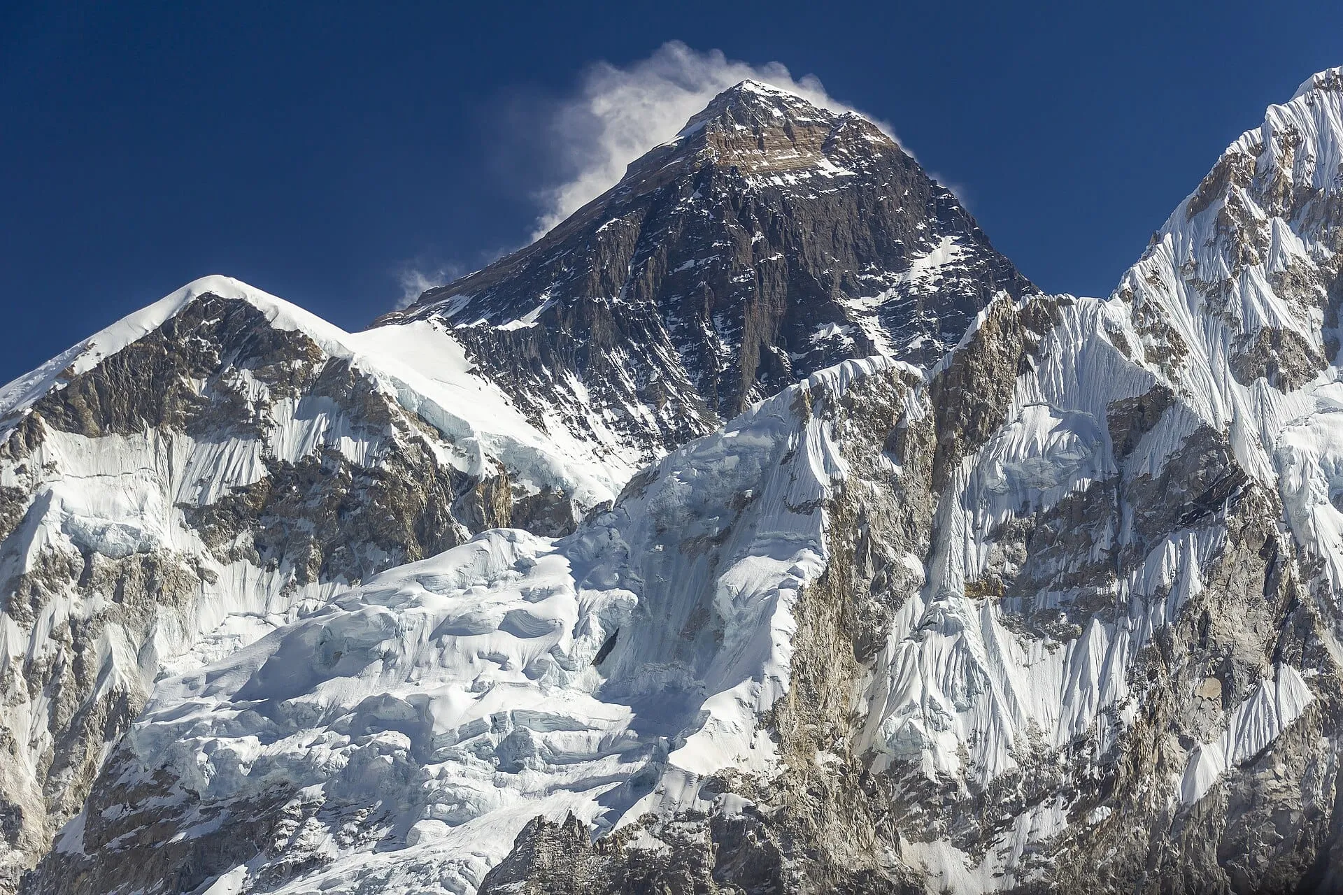 Mount Everest seen up close from the Kala Patthar viewpoint