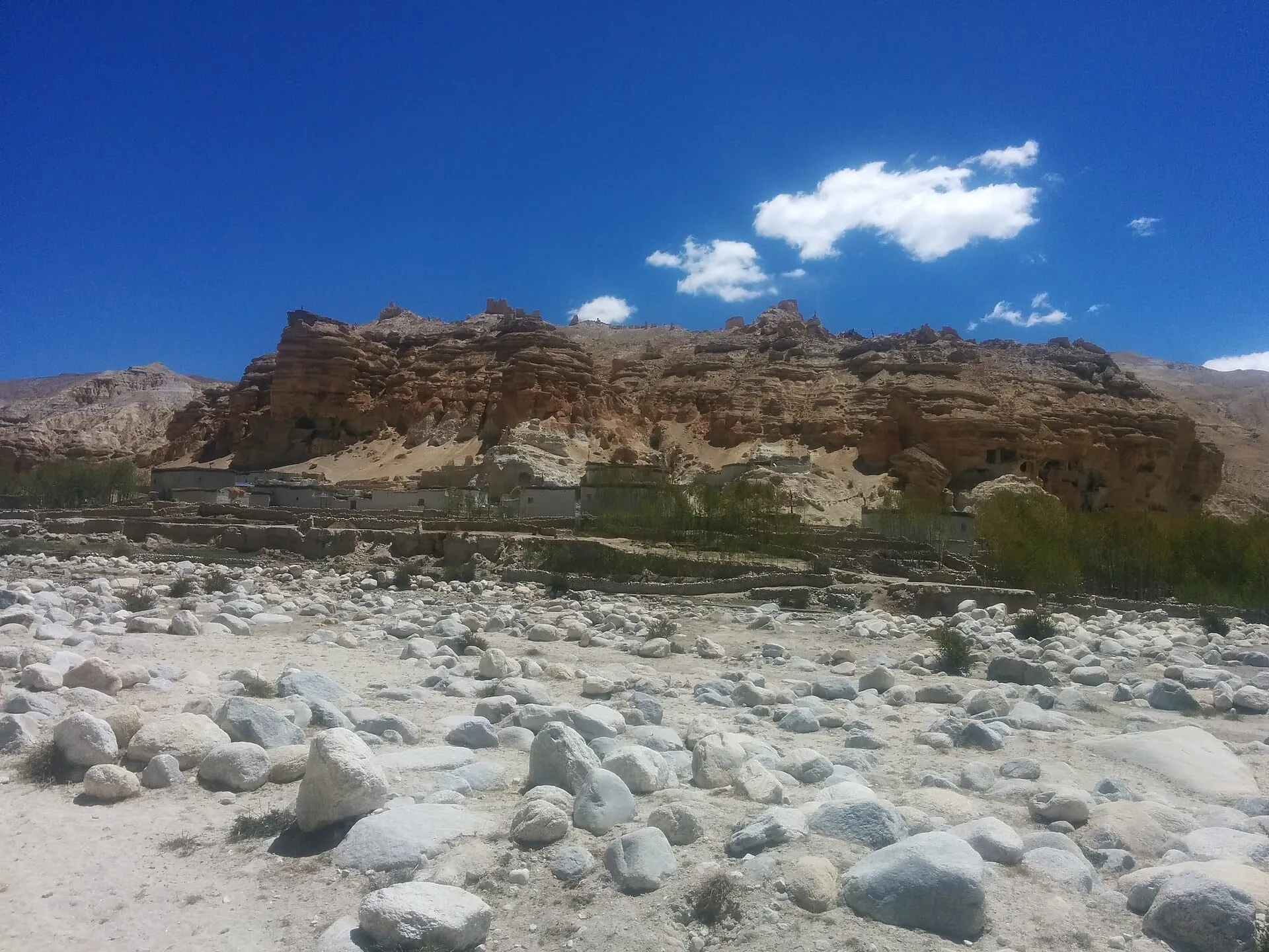 Rocky cliffs and caves at Lo Manthang